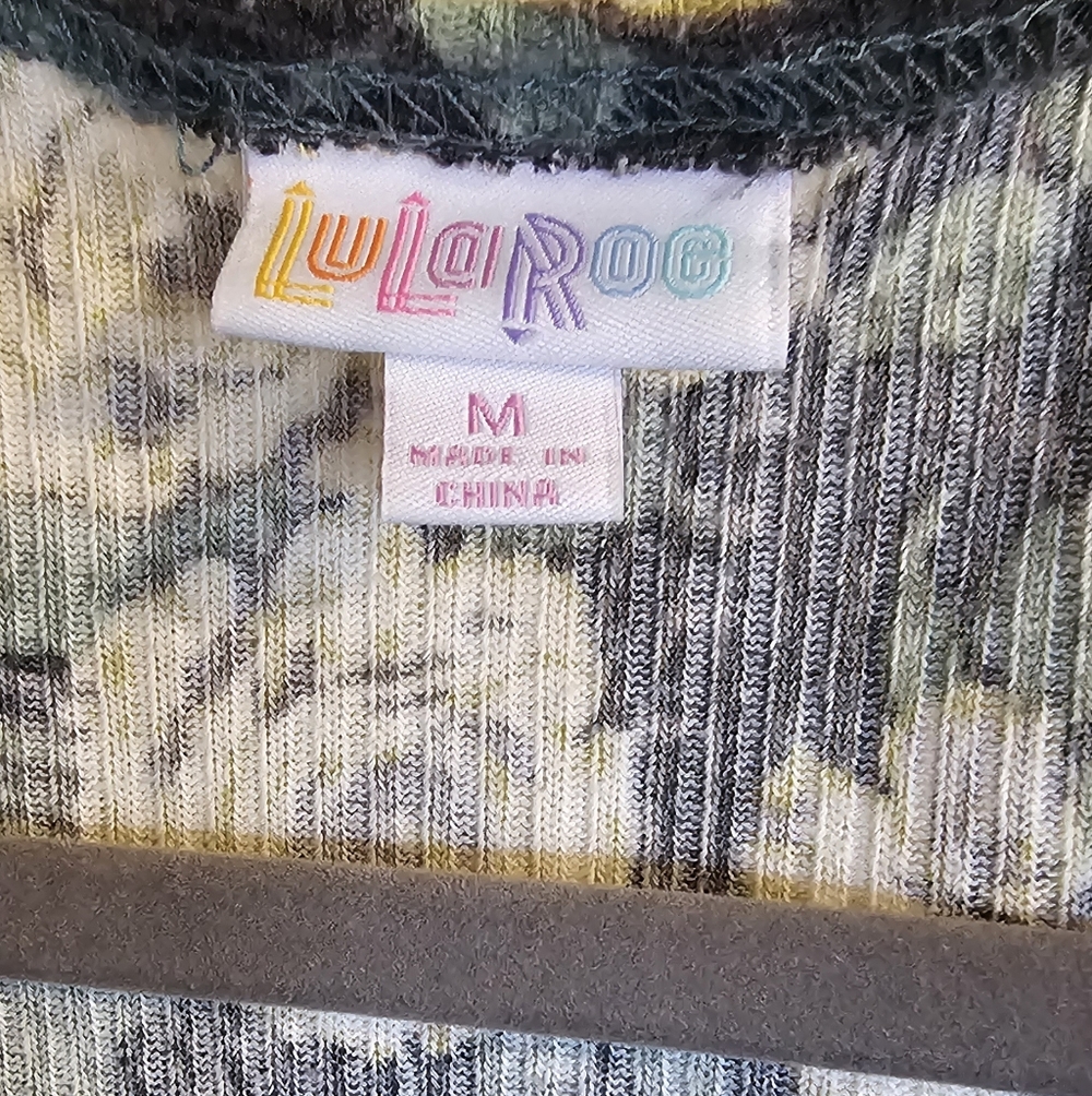 Lularoe Floral Sarah Duster Medium Cardigan - Picture 2 of 4